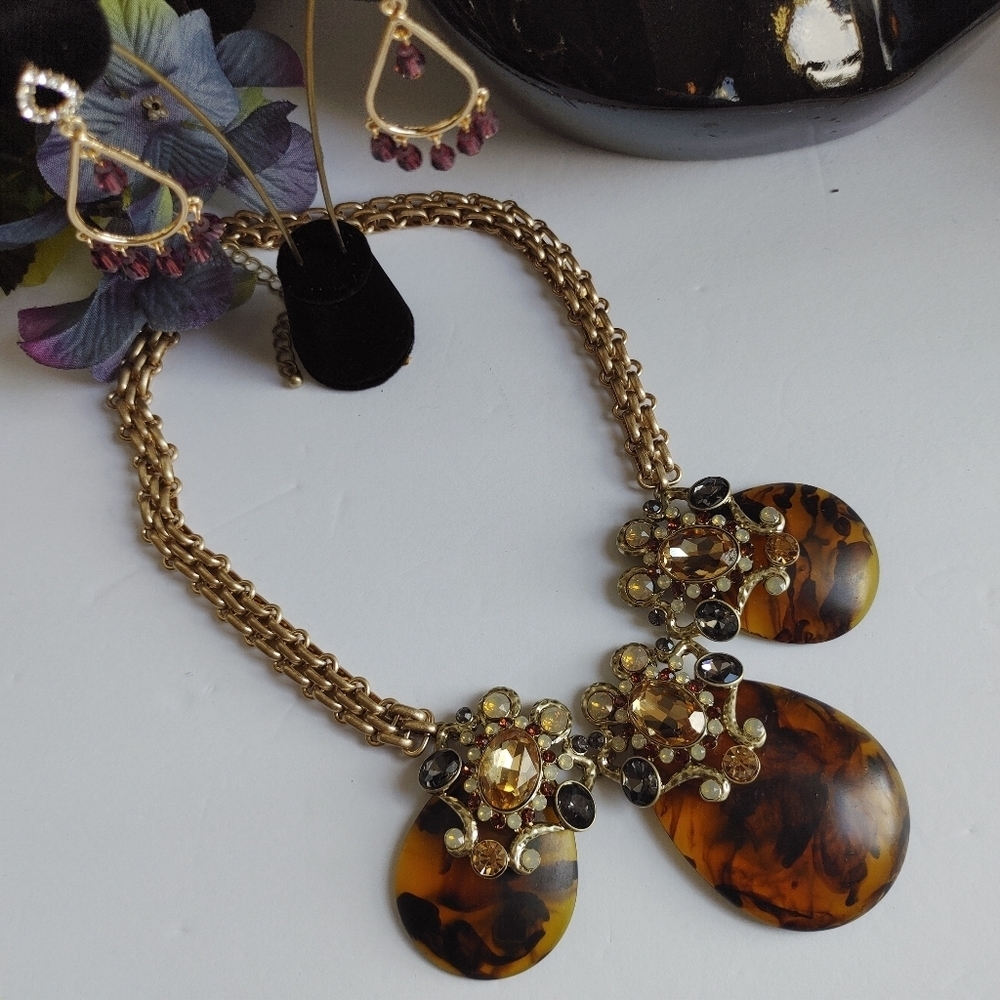 Gold and Acrylic Tortoise with Crystal Statement Necklace Set